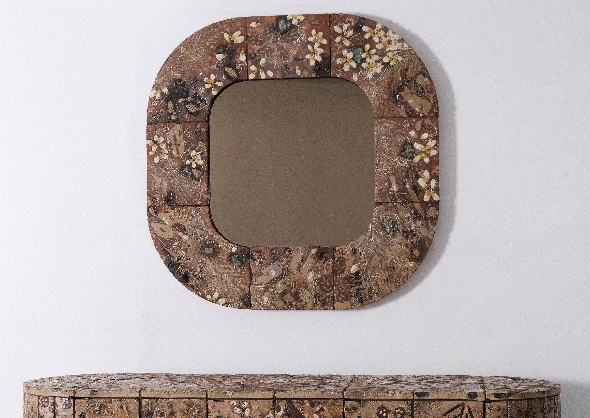 Neotropic Mirror | The Future Perfect