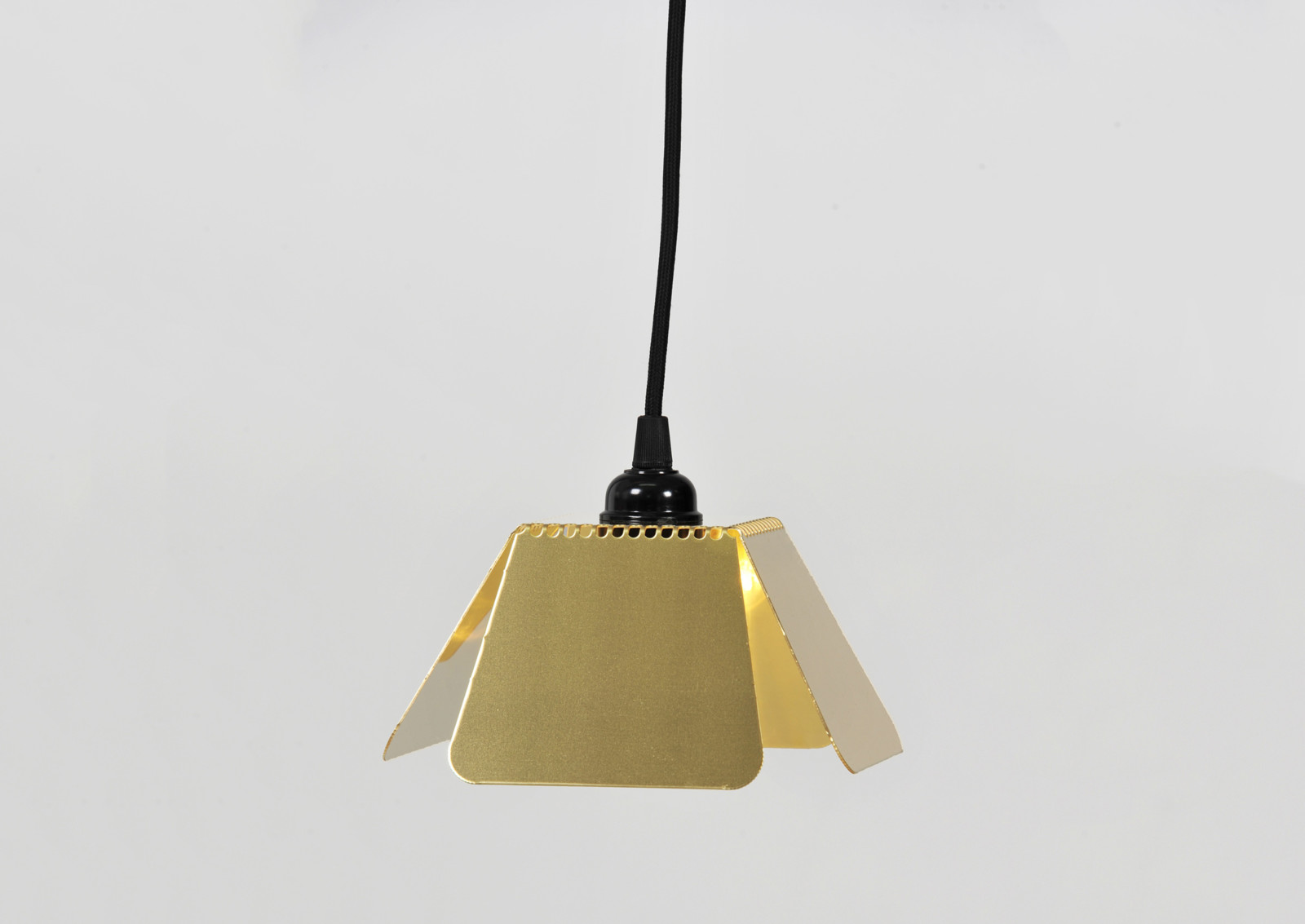 web-Hand-Folded-Lamp-3-brass-