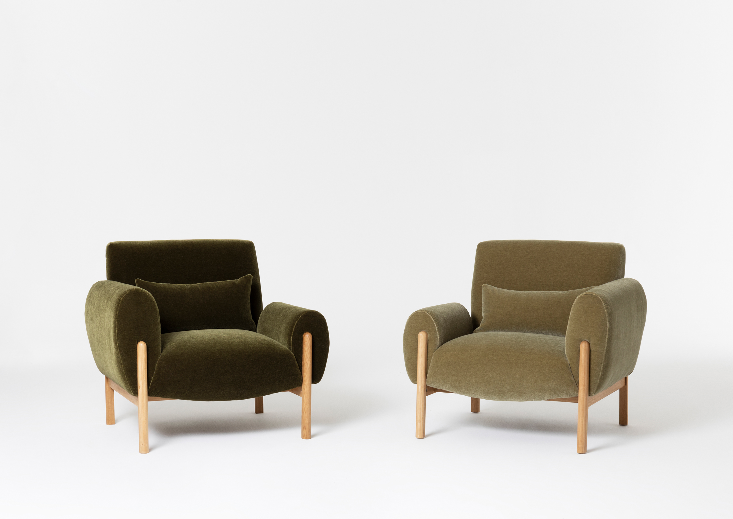 日本正規 CRASH GATE RP6 BRUNO CHAIR 展示品(2601C-5) 【公式通販】